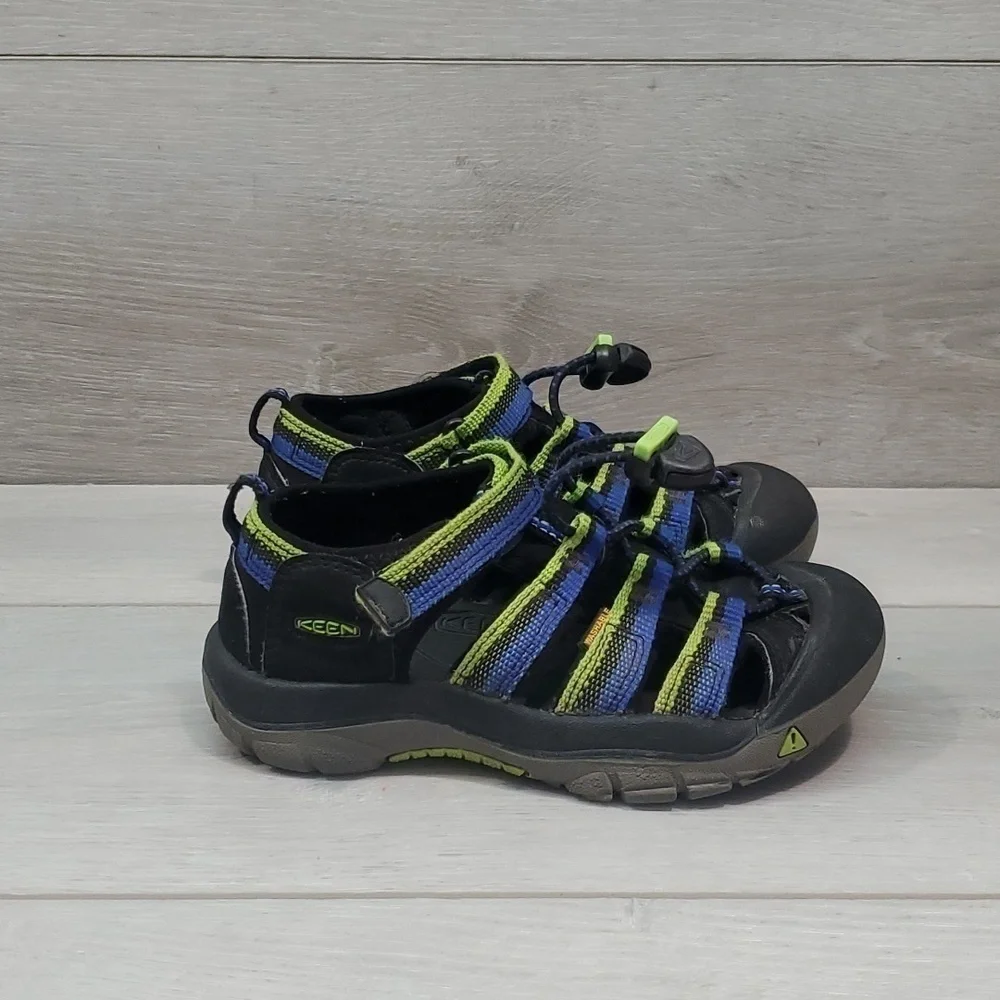 Keen Kids Boys Newport Outdoor Comfort Sandals Fisherman shoes sz 12 Toddler